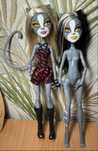 Мяулодія та Пурсефона на скутері Monster High