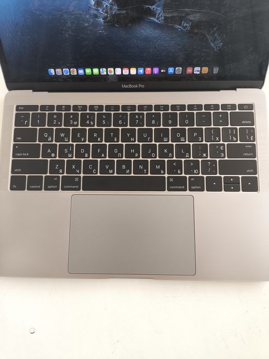MacBook pro 13-inch 2016