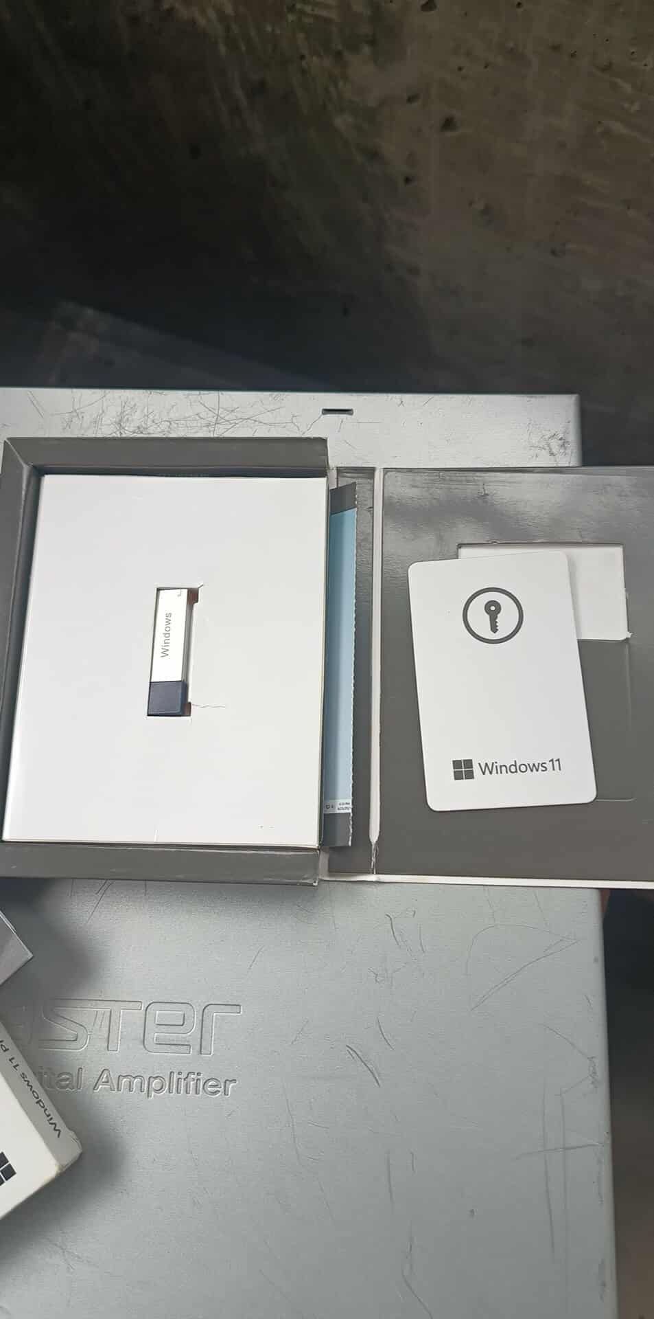 Windows 11 pro usb + klucz