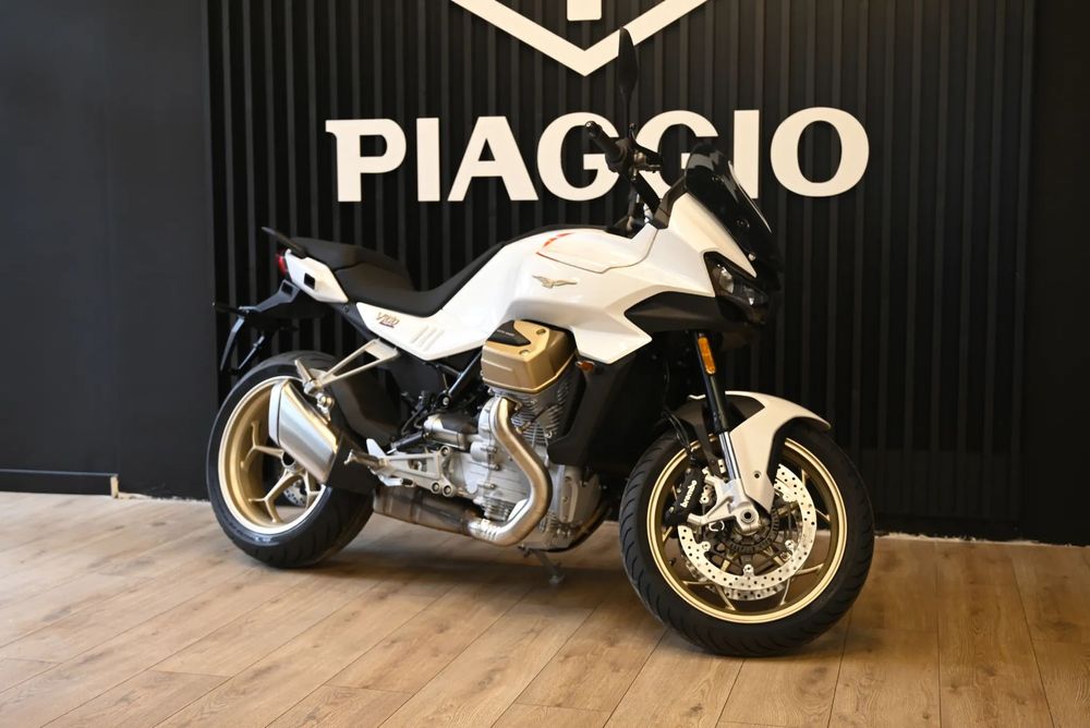 Moto Guzzi V100 Mandello Moto Guzzi V100 Mandello 2023 Euro 5+