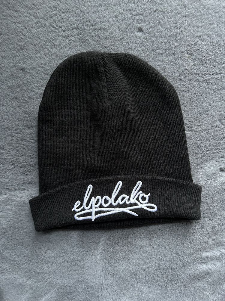 Czarna czapka zimowa z logo Elpolako