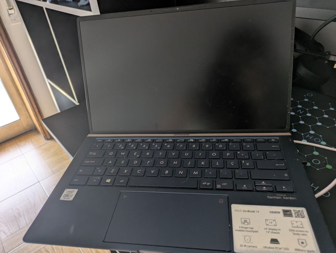Asus ZenBook 14 | i7 | 16GB RAM | 1TB SSD