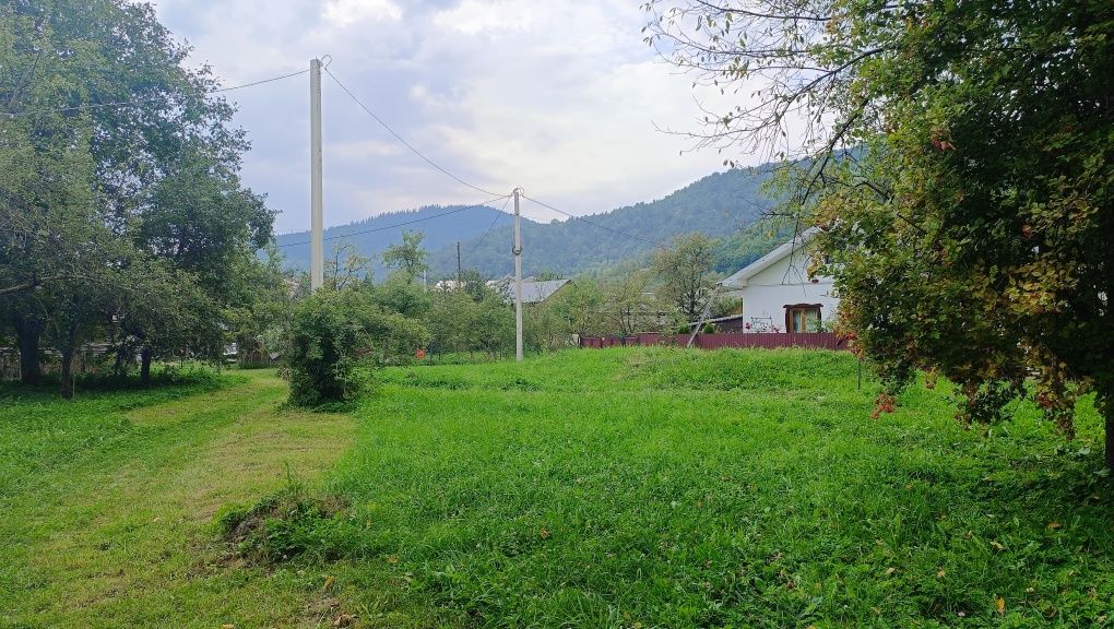 Будинок земля в горах с. Розтоки