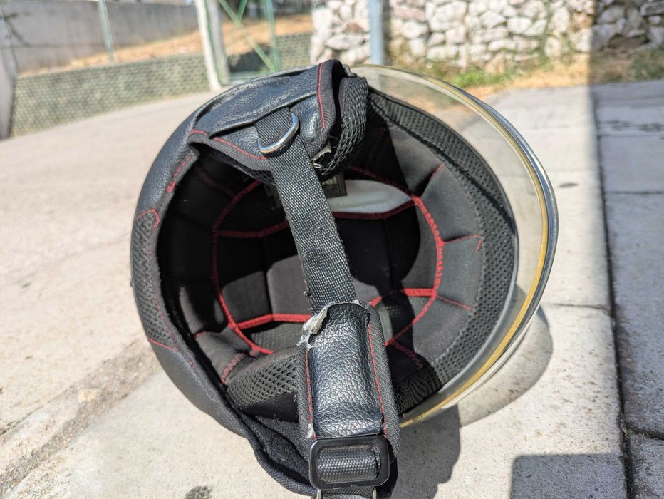 CAPACETE Jet MT Street - Preto.
