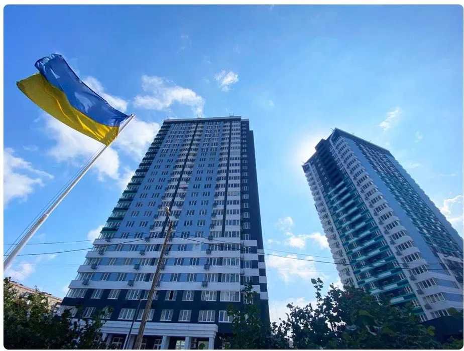 Срочно 2 комнатная квартира 66кв в ЖК Скай Сити