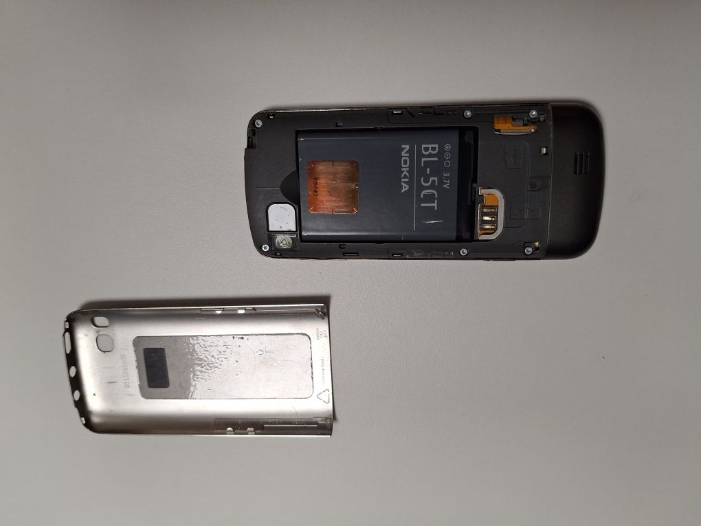 Telemóvel NOKIA C3 usado