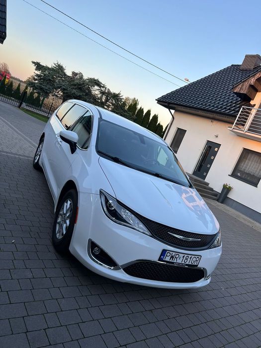 Chrysler Pacifica 2022 Chrysler Voyager zadbany i ładny egzemplarz!