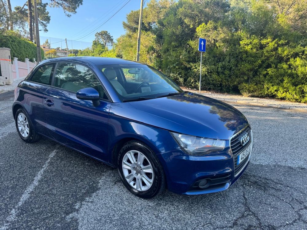 AUDI  A1   1.6 TDi  DIESEL  ANO 2010   AR CONDICIONADO