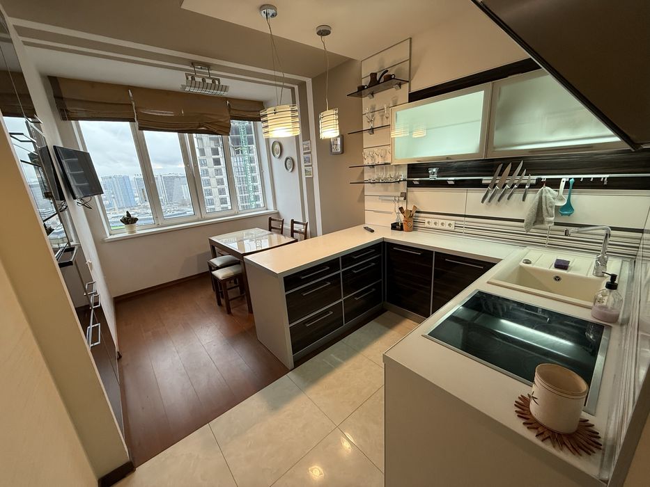 Здам квартиру 3 кім. вул. Урлівська б.23а( ліфти працюють 24/7)