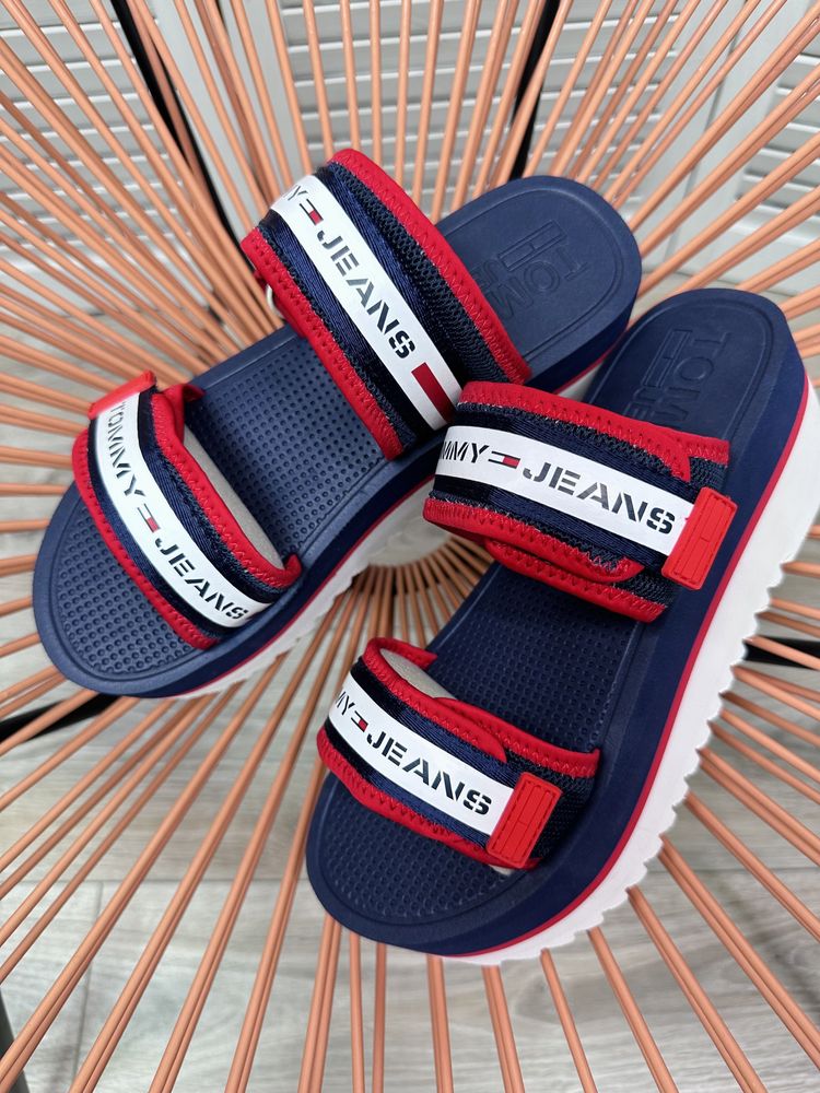 Шльопанці tommy hilfiger