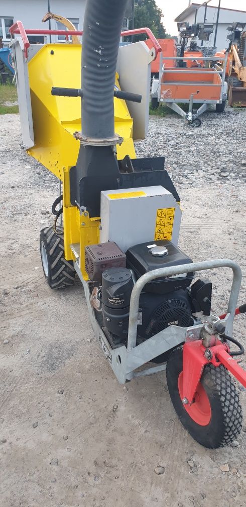 Rozdrabniacz do gałęzi frezarka mulczer hydrauliczny napęd