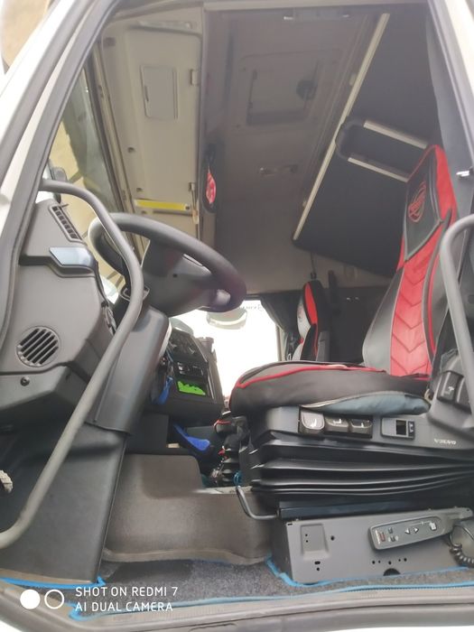 Продам Тягач Вольво с полуприцепы Шмиц.