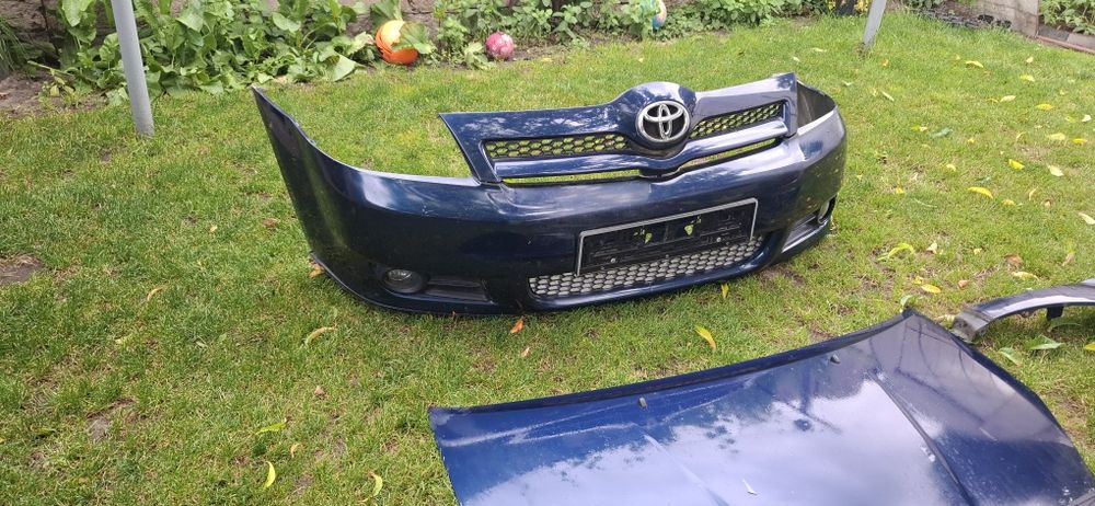 Kompletny przód toyota corolla verso 04- kolor 8p4 Europa wysyłka
