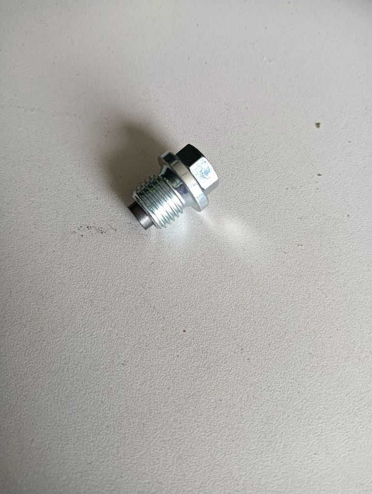 Nowa śruba spustu oleju z magnesem Simson sr50 s51