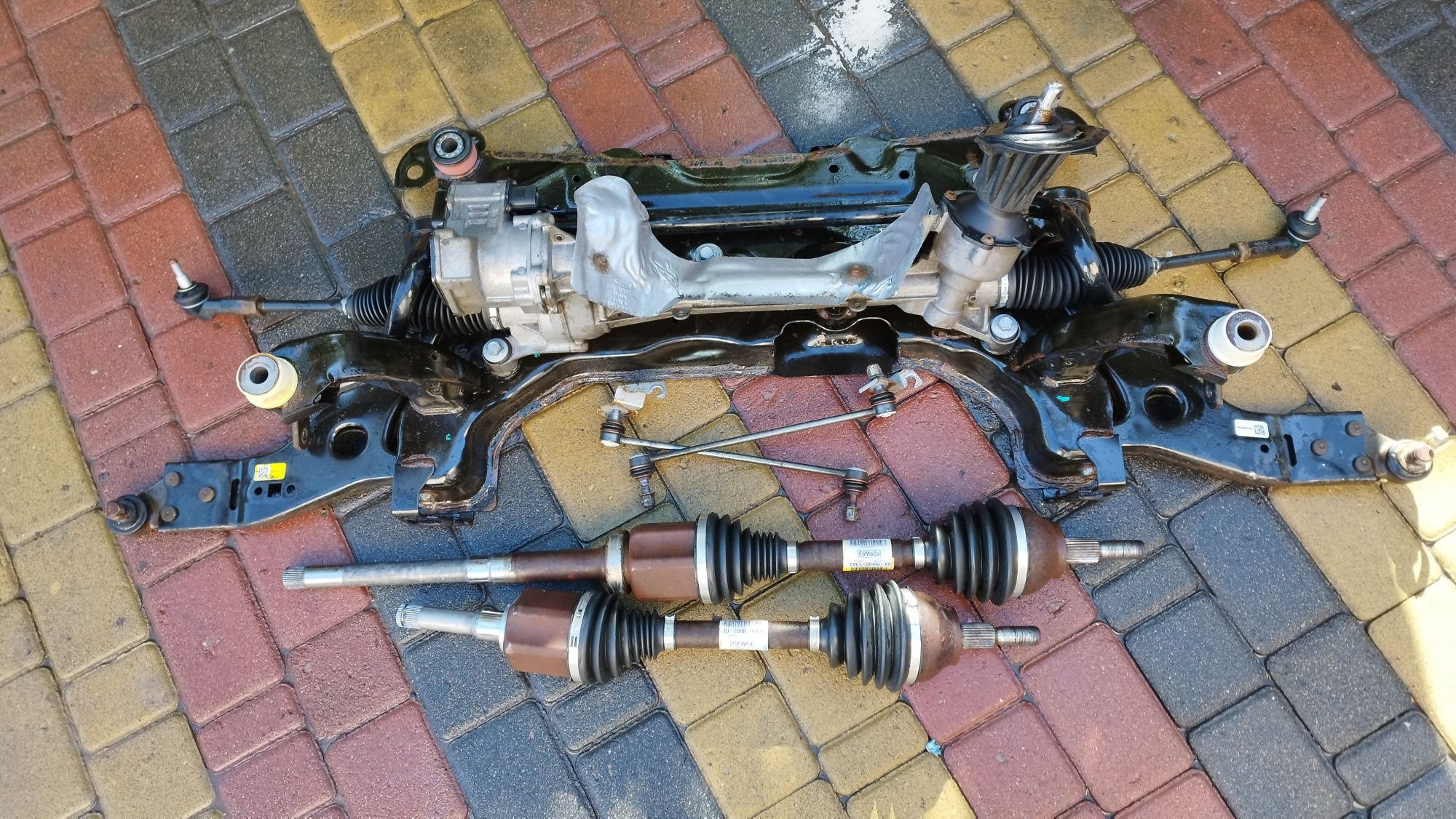 Шрус піввісь полуось Ford Escape Kuga mk2