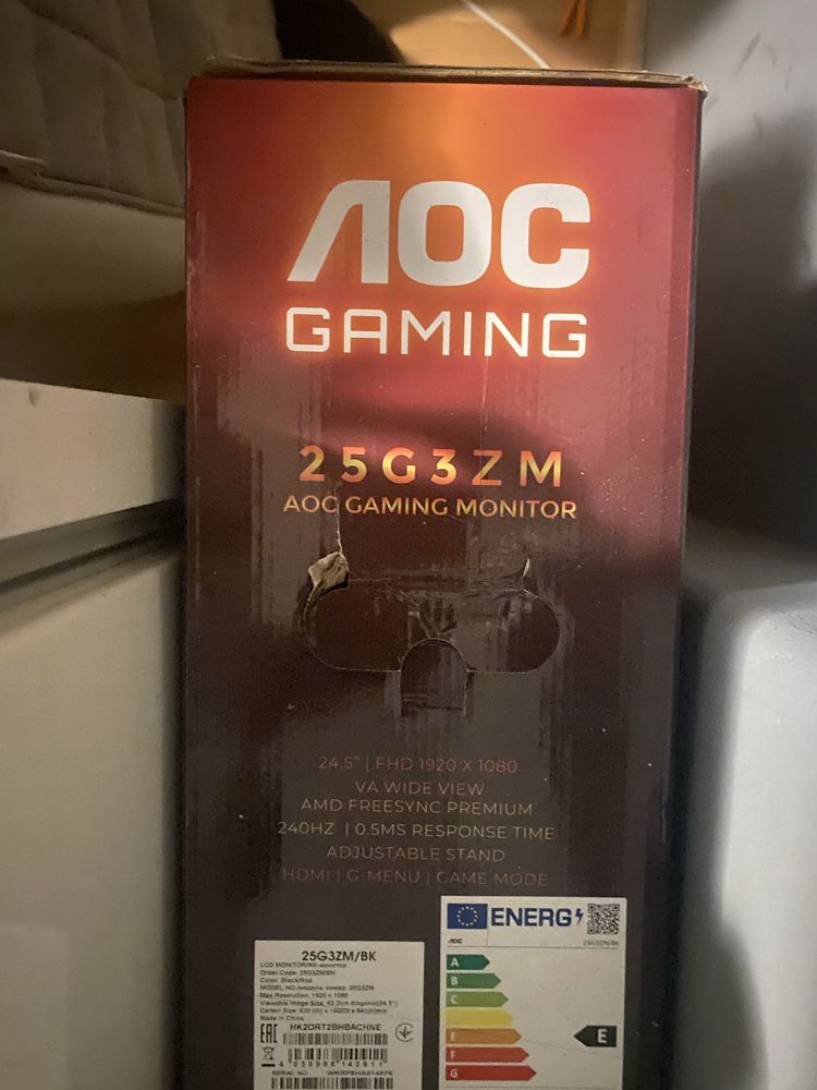 .AOC 240hz 0.5ms