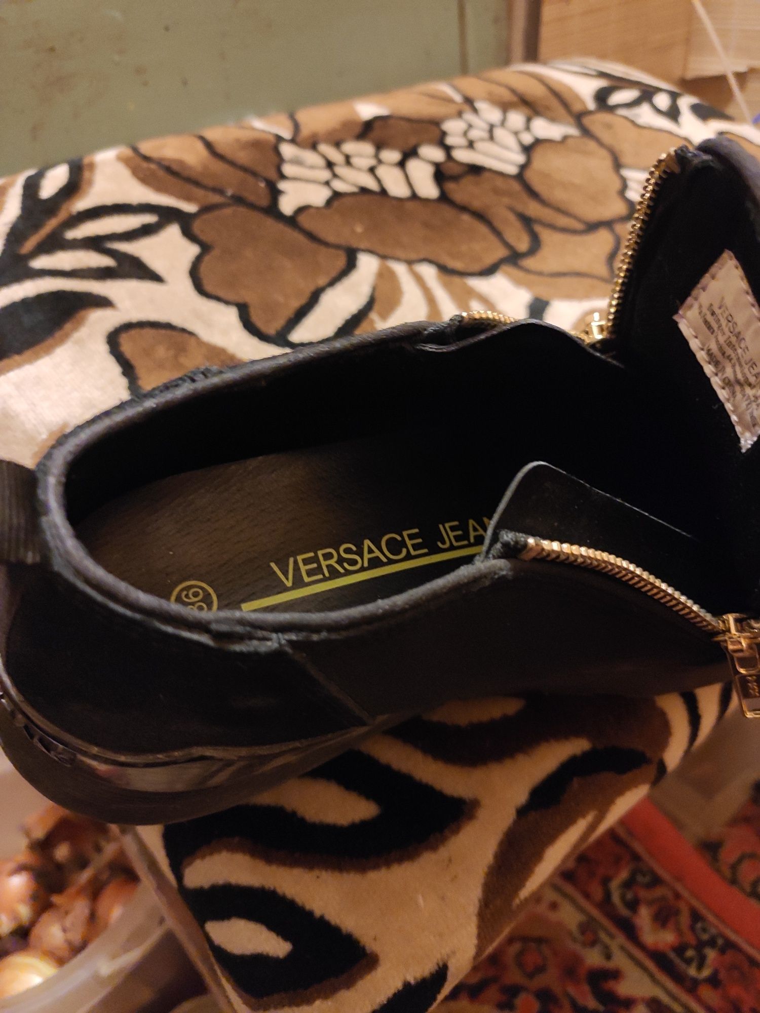 Женские кроссовки Versace 36 р