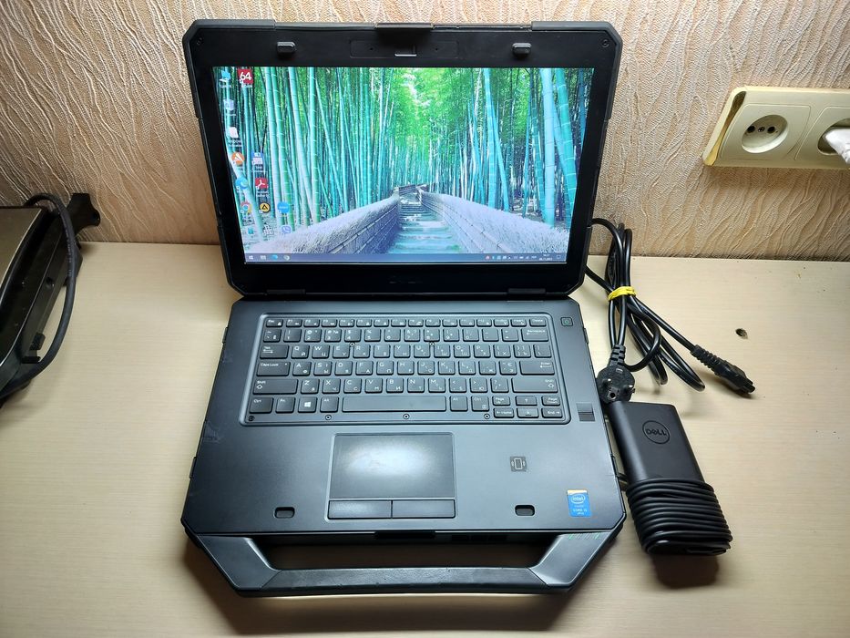 Ноутбук захищений броньований Dell Latitude 14 Rugged 5404 АКБ 7 годин