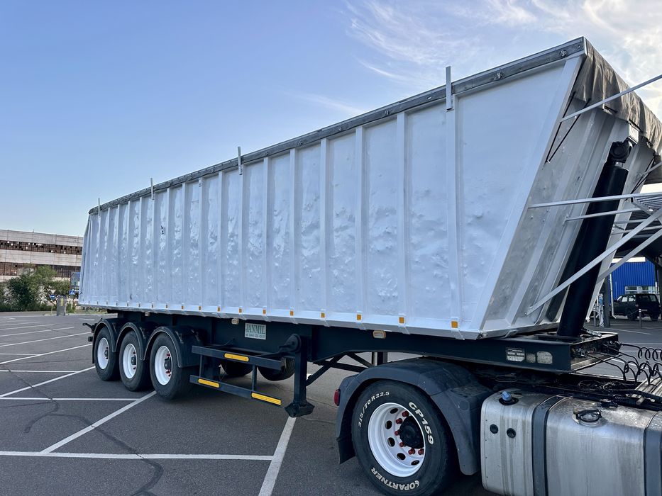 Продам самоскид напівпричіп Janmil