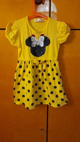 Żółta sukienka z myszką Minnie