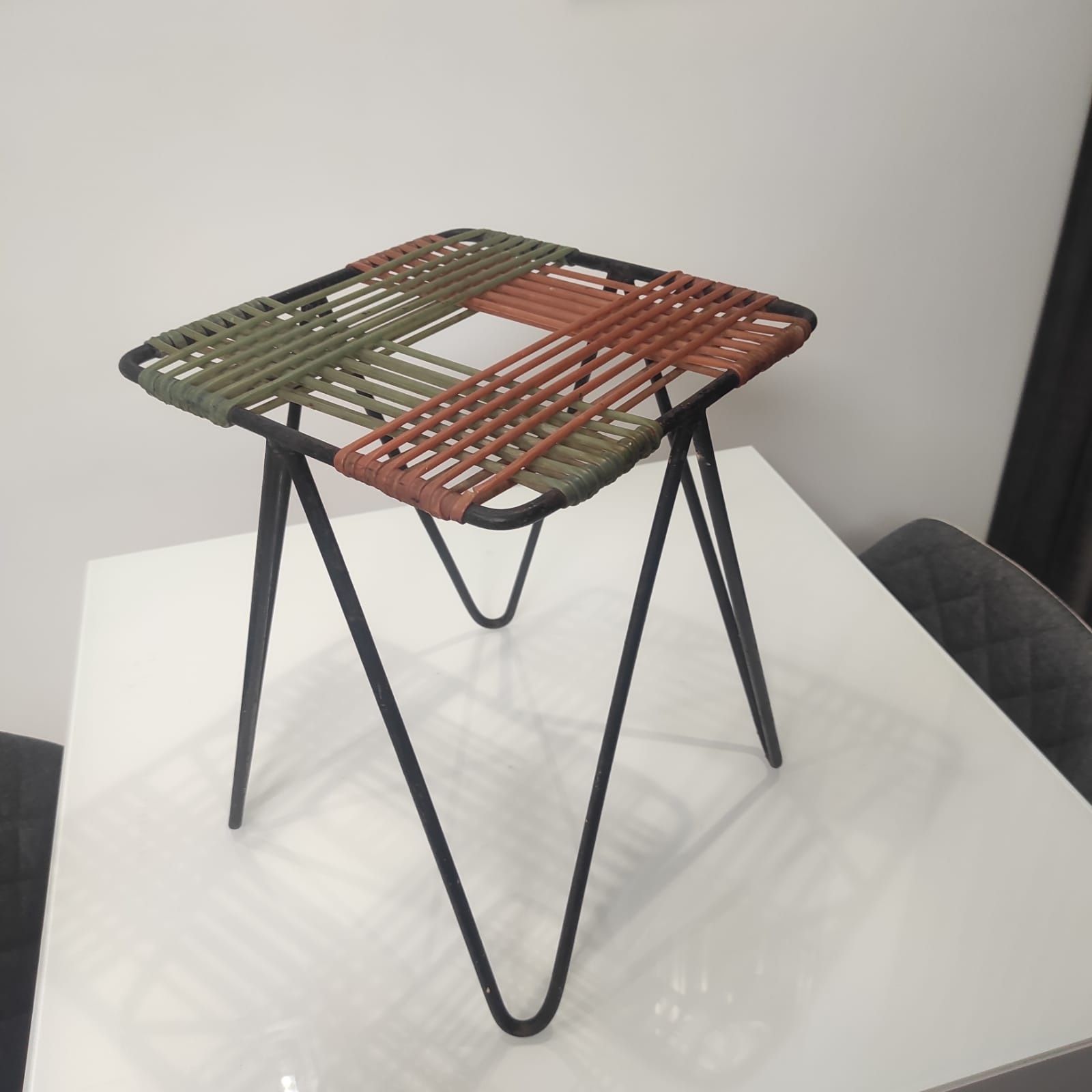 Taboret pleciony proj. W. Wołkowski, lata 60 PRL