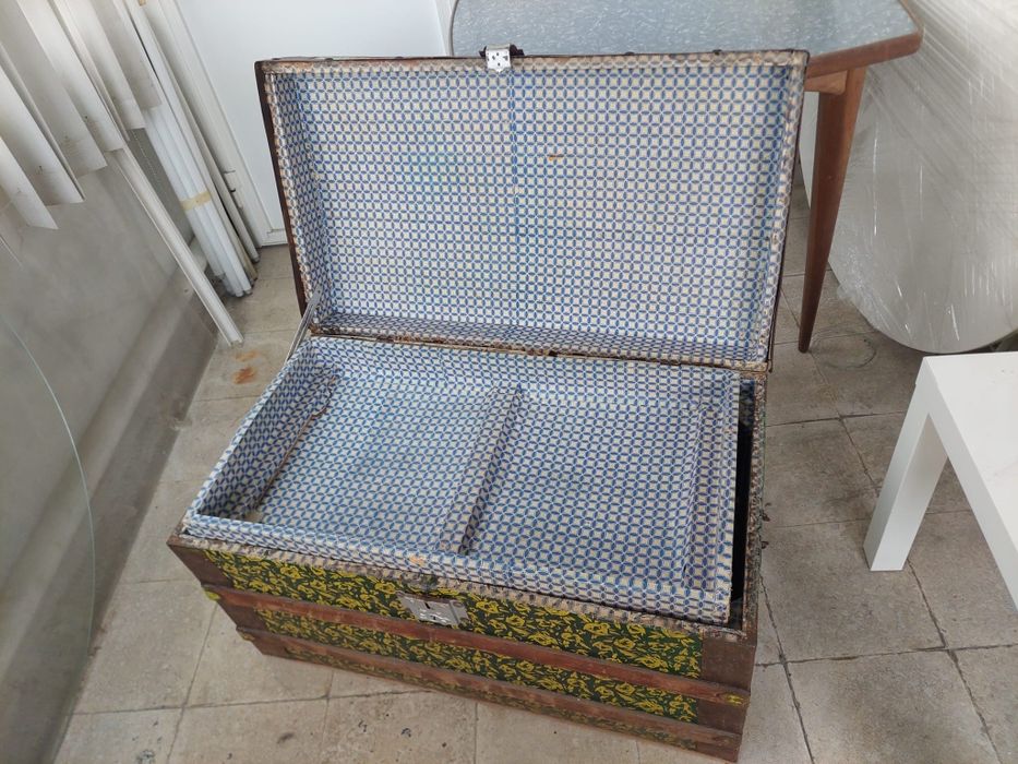 Baú com decoração