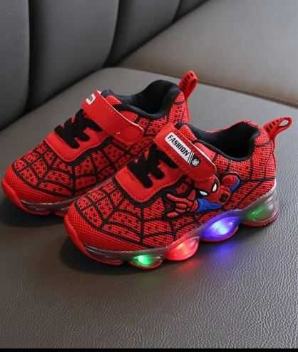 świecące buty led SPIDERMAN r. 30 GRATIS dodatkowe baterie