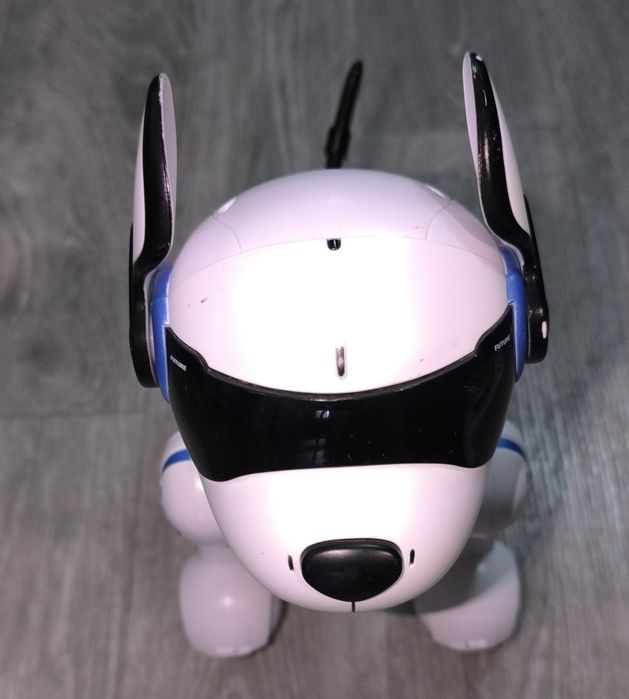 Собака робот, интерактивная игрушка.