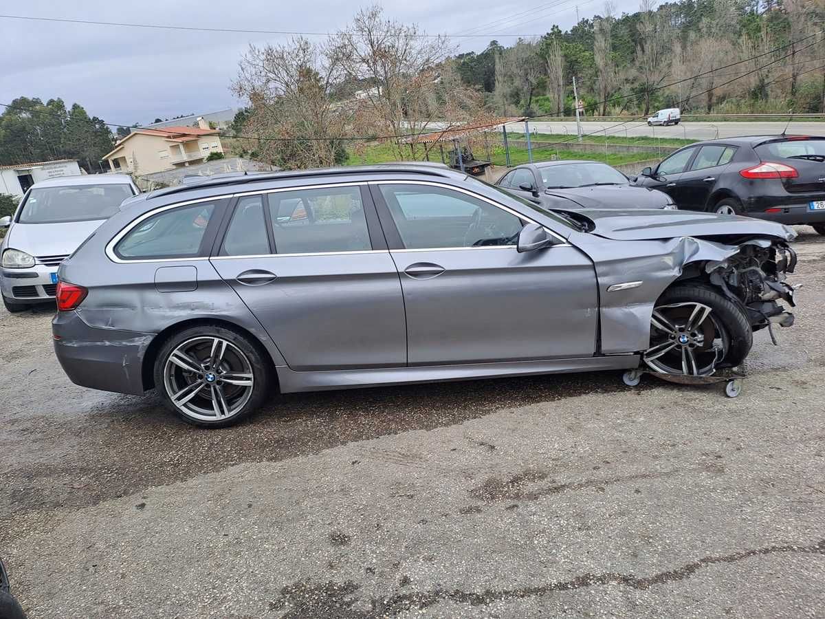 BMW 520 TOURING 2011