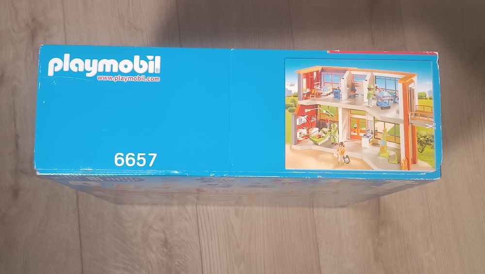PLAYMOBIL CITY LIFE SZPITAL z wyposażeniem - 6657 stan idealny
