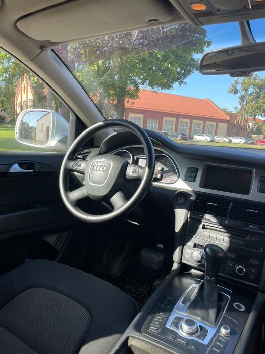 Audi q7 3.0 7osobowe