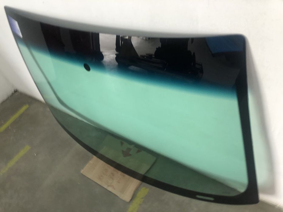 Лобовое стекло Ауди 80/90/100/200/A4/А6 В3/В4/B5/C3/C4/C5