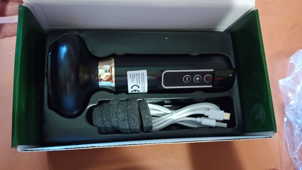 Антицеллюлитный массажёр присоска