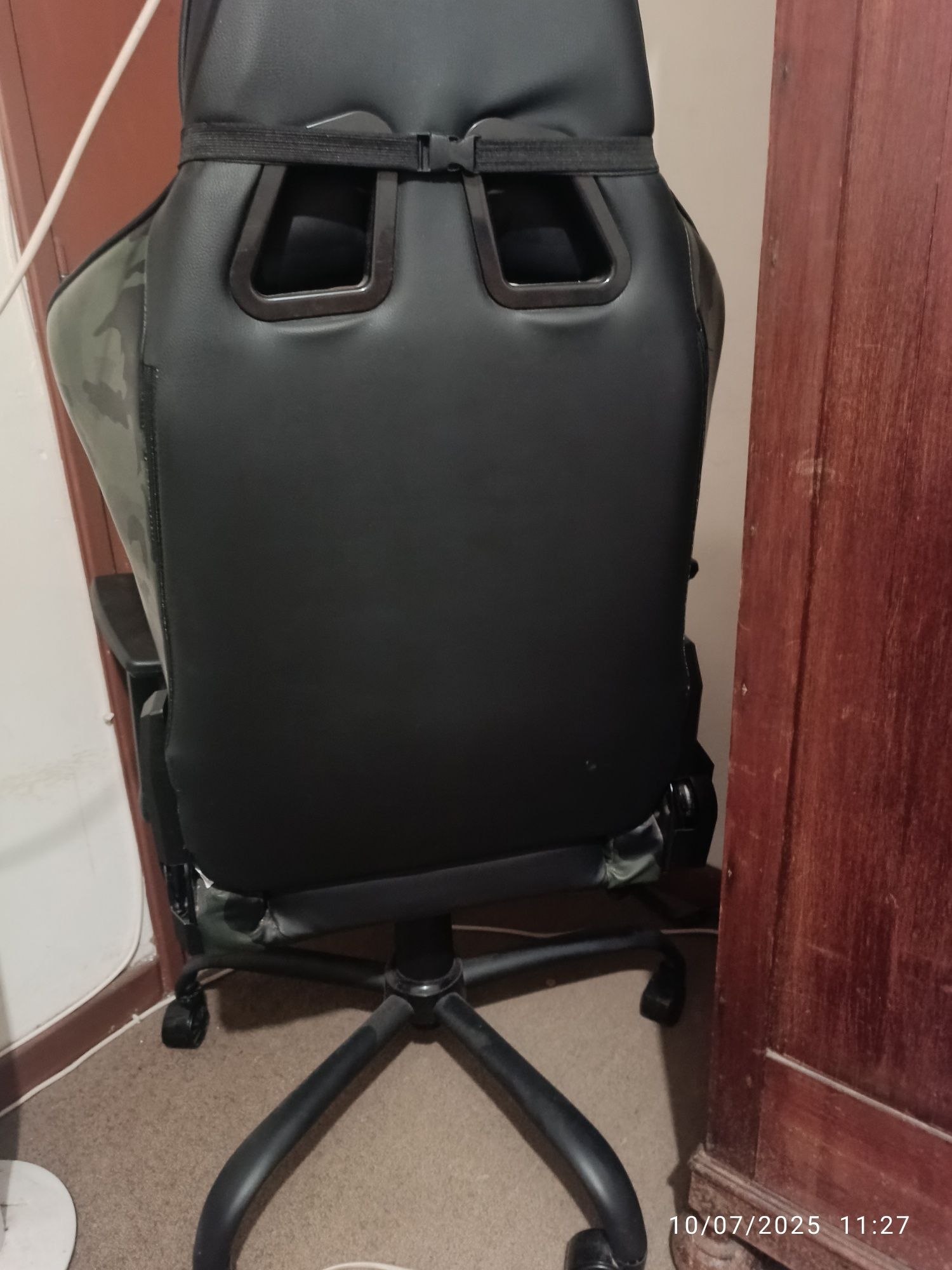 Cadeira gaming cor tropa