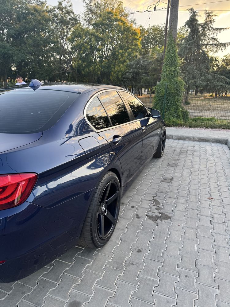 BMW 528i xDrive 2011 • 2.0  • Полный привод • Обслужена