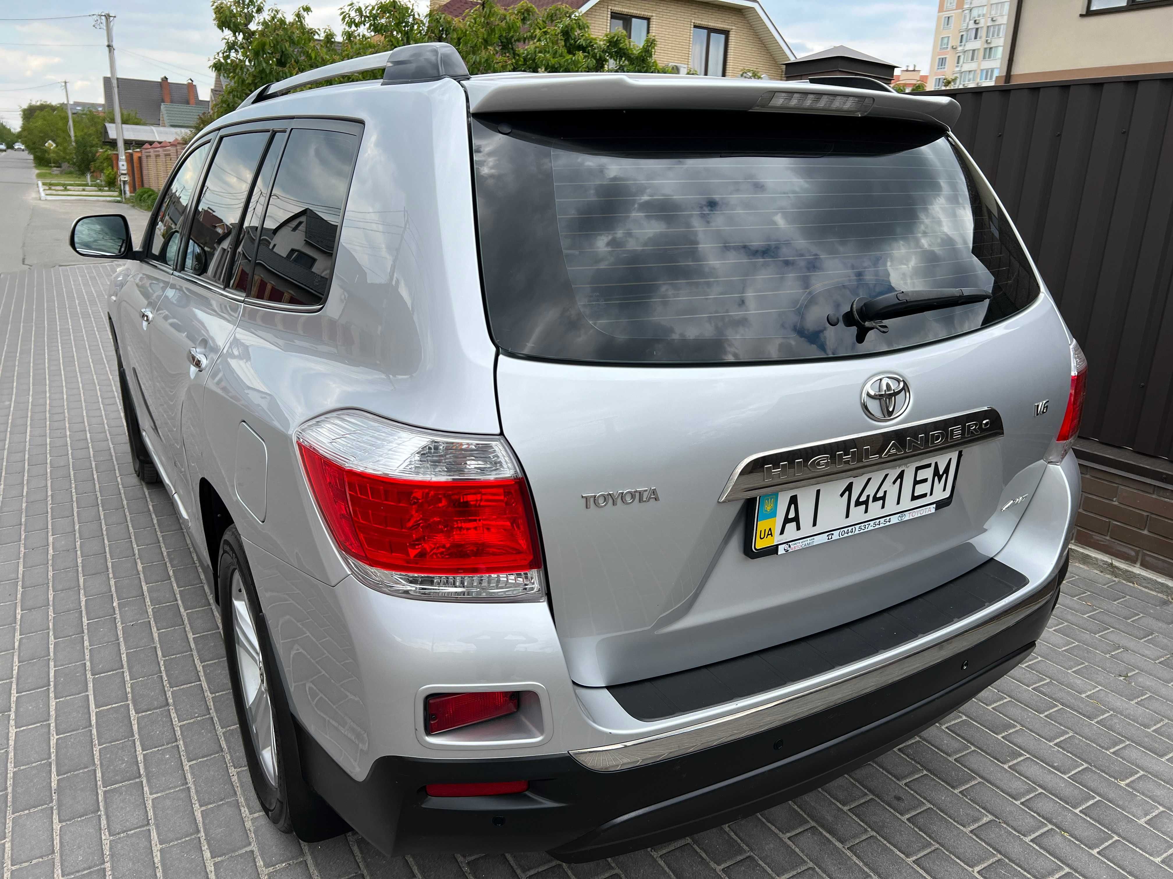 Toyota Highlander  3.5АТ.  2011р.  Офіційна версія. 7-місна.