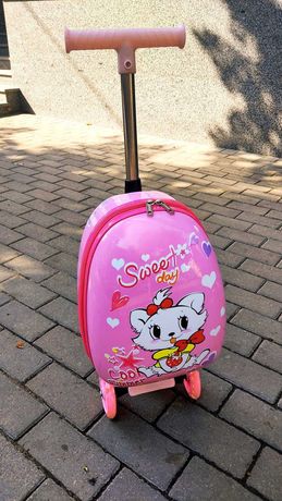 Детский чемодан дорожный самокат 2в1 на 3-х колесах для девочки