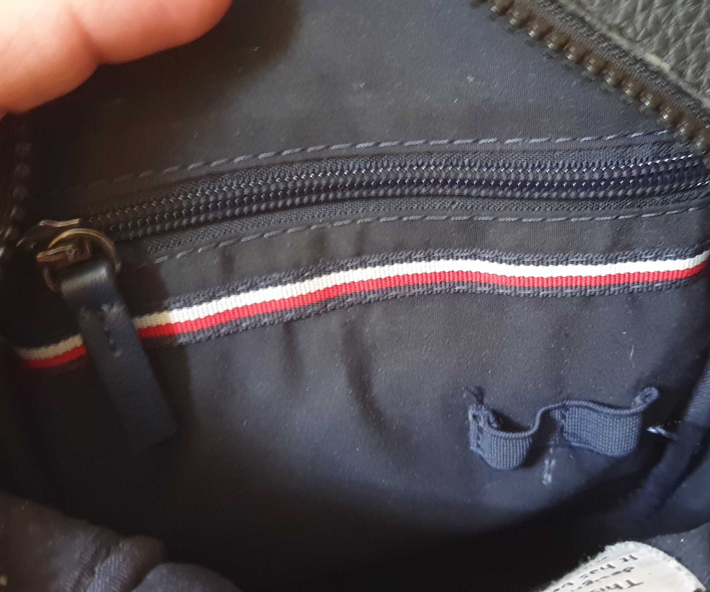 Oryginalna saszetka nerka Tommy hilfiger