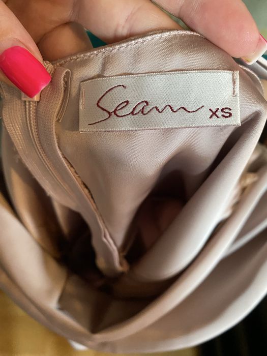 Сукня вечірня, випускна