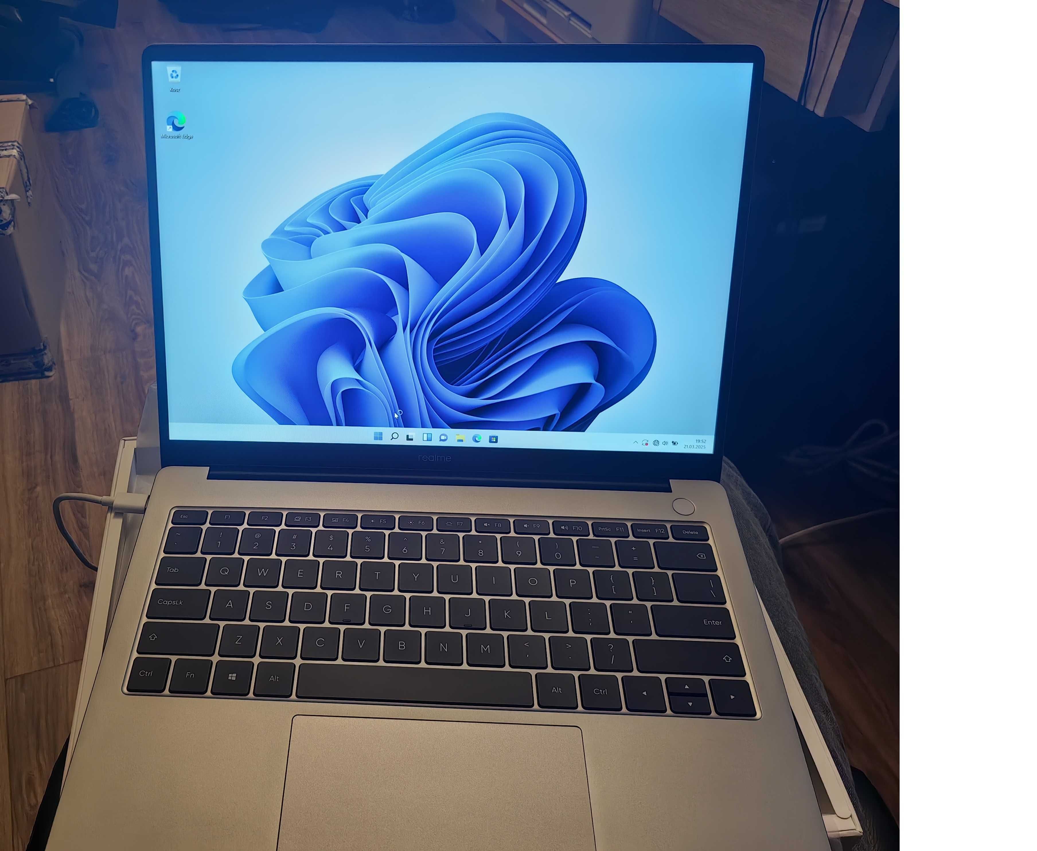 Realme Book Prime laptop / chromebook / netbook