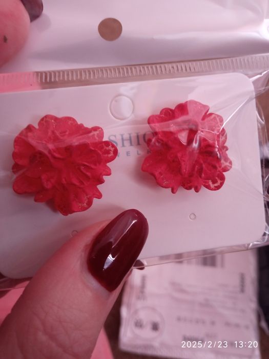 Сережки новые красные подарок