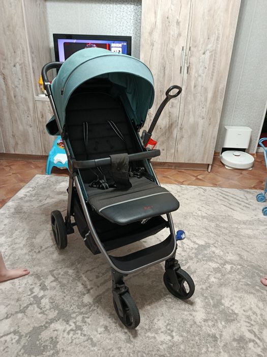 Прогулянкова коляска CARRELLO Bravo CRL-8512/1 Green