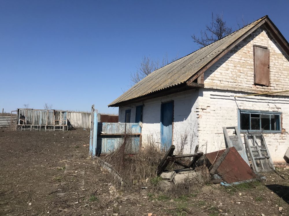 Продаю цегляний будинок і землю с. Коврай Золотоніський Черкаська