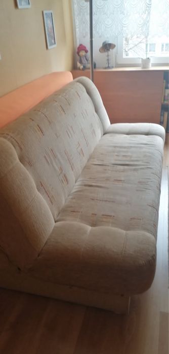 Oddam  rozkladana sofe