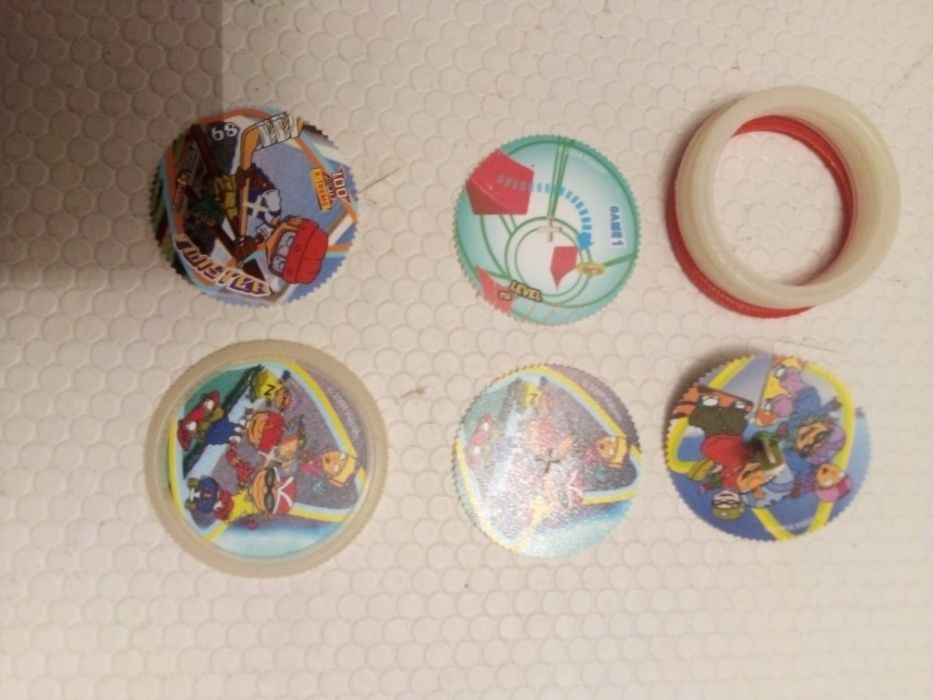 Tazos de várias colecções