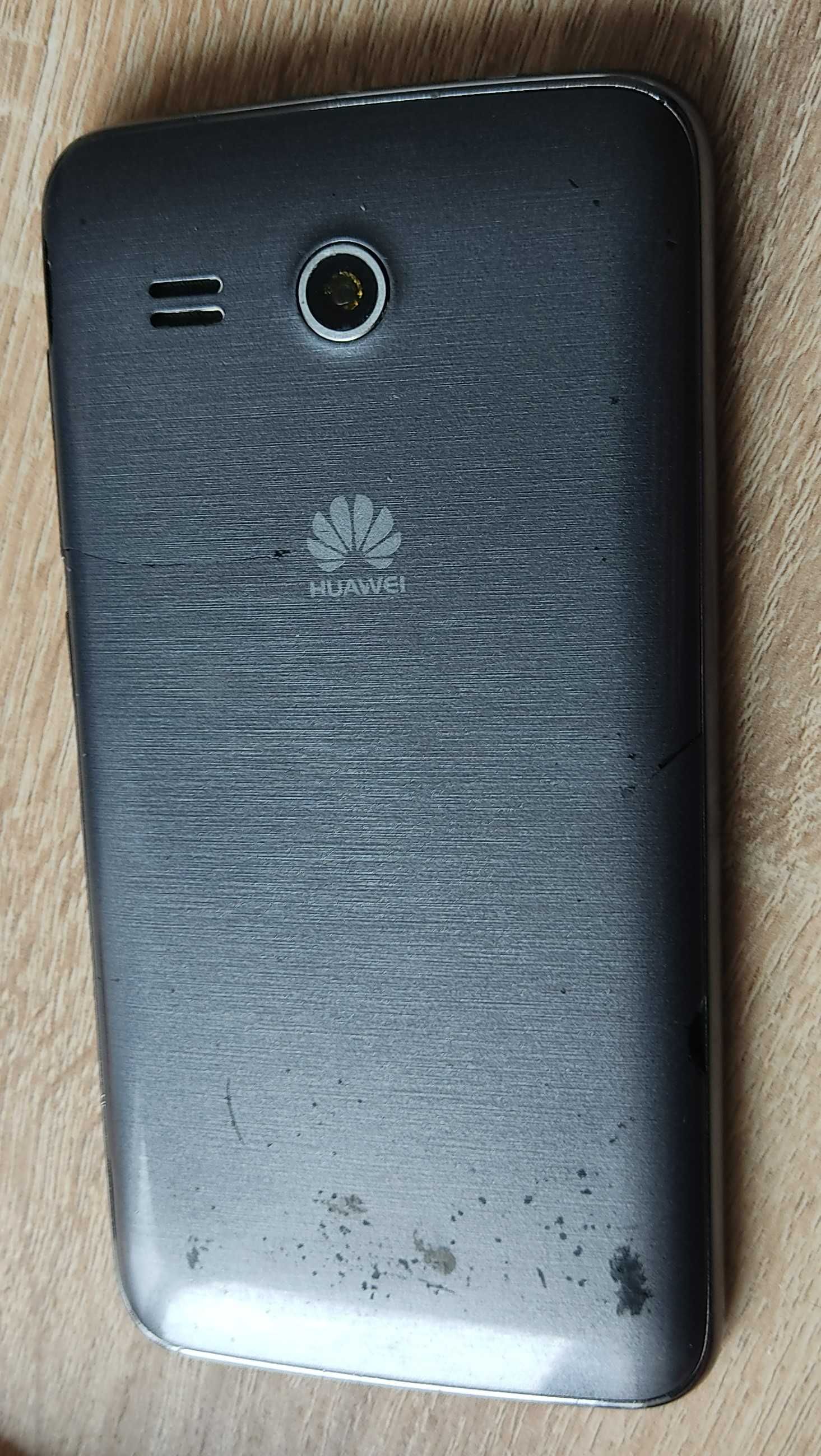 телефон Huawei Y511-U30