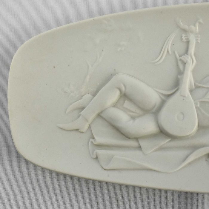 Placa / covilhete “Jasper Ware” em biscuit Artibus nº 4