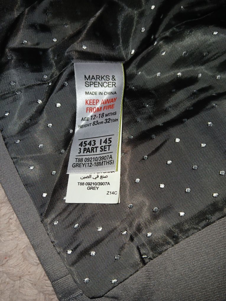 •86• Garnitur Marks & Spencer: spodnie + marynarka
