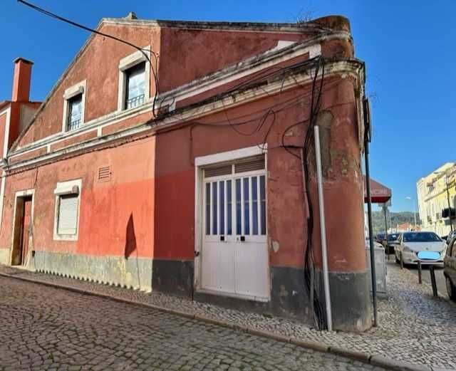 Vendo Prédio em Campolide / Amoreiras - Lisboa