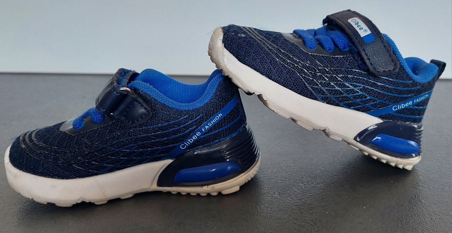 Adidasy siateczkowe Clibee Rozmiar 22